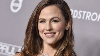 Photo of Jennifer Garner, 51, was spotted in public without any makeup