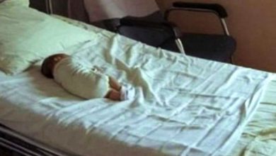 Photo of After 10 years, the mother goes to the abandoned home where she had left her 1-year-old child and finds something that causes her to sob