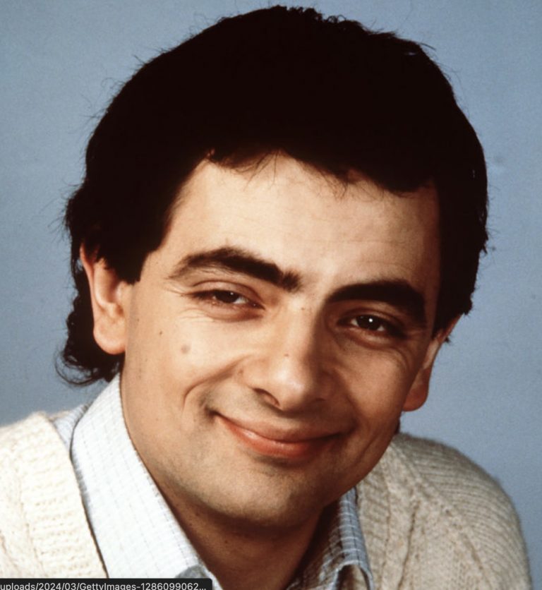 Prepare to Be Shocked Rowan Atkinson's Girlfriend Looks Stunning Today