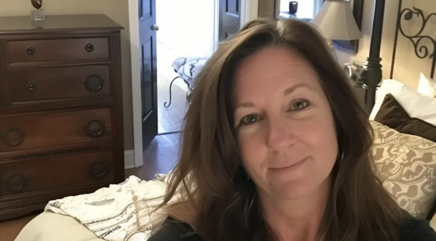 After inviting a man she met online to her home, a woman discovers his ...