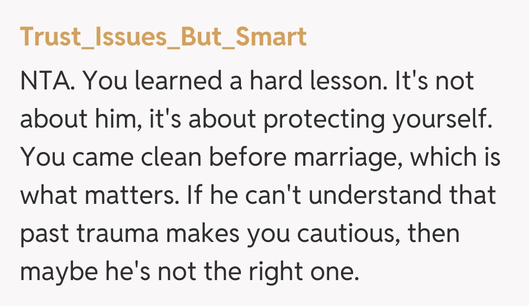 Comentariu de la Trust_Issues_But_Smart