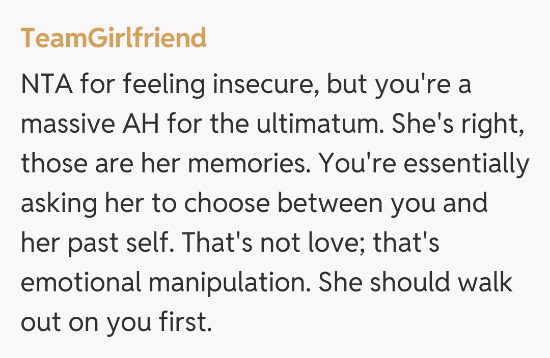 Comentariu de la TeamGirlfriend