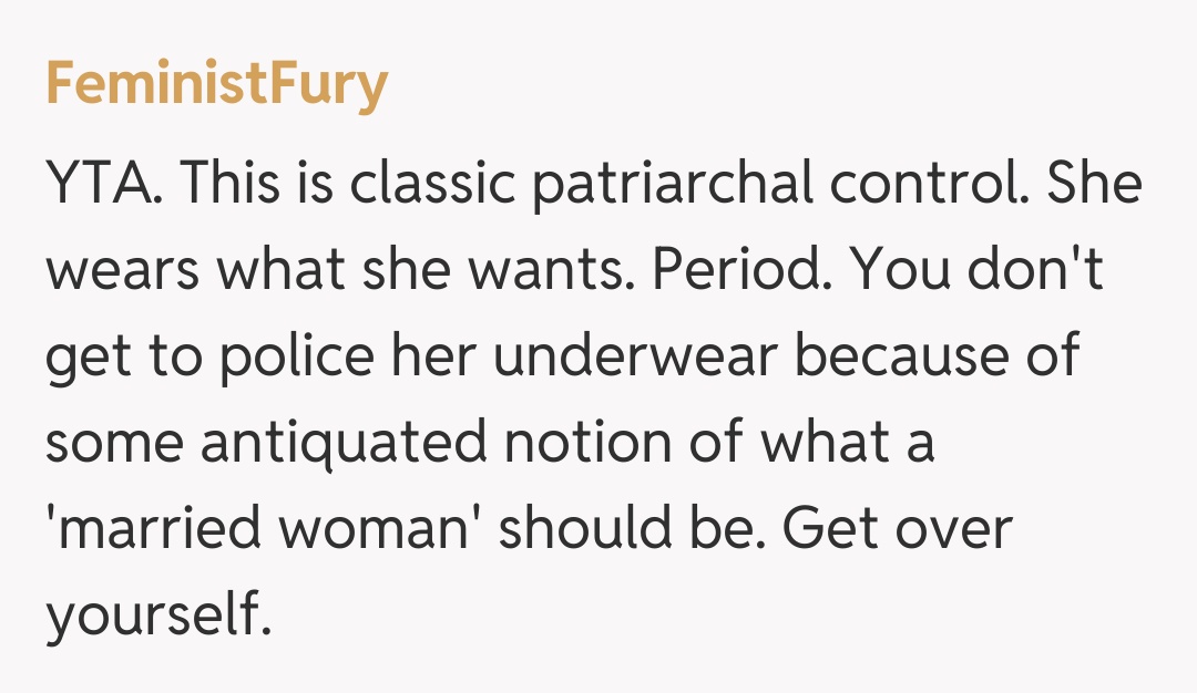 Comentariu de la FeministFury