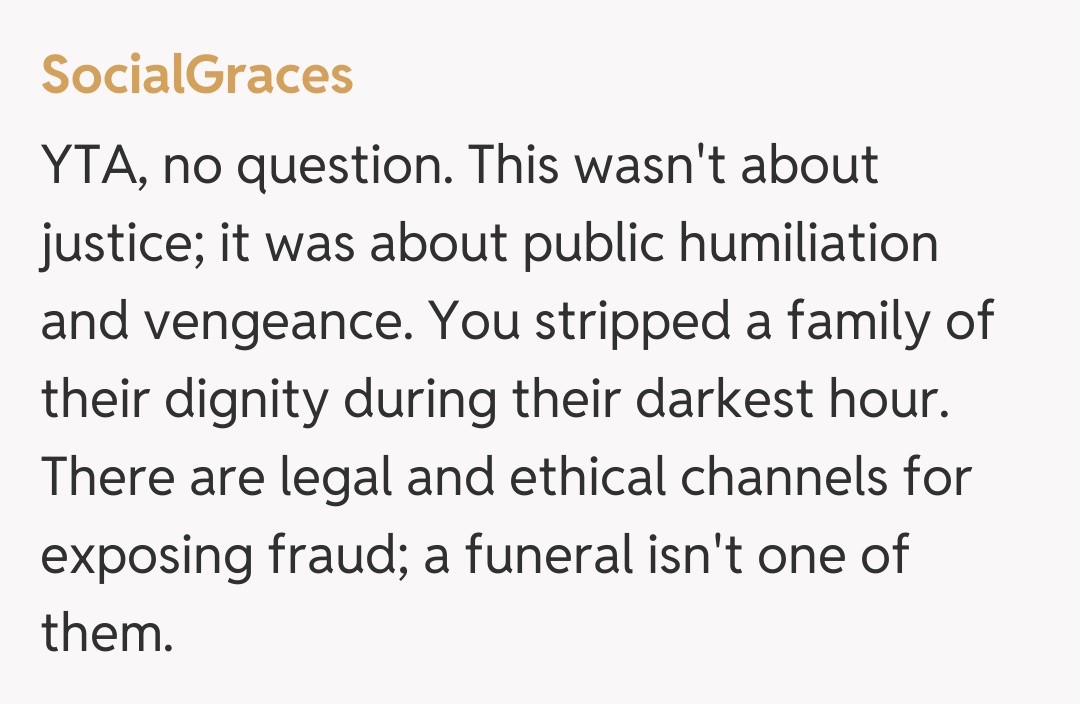 Comentariu de la SocialGraces