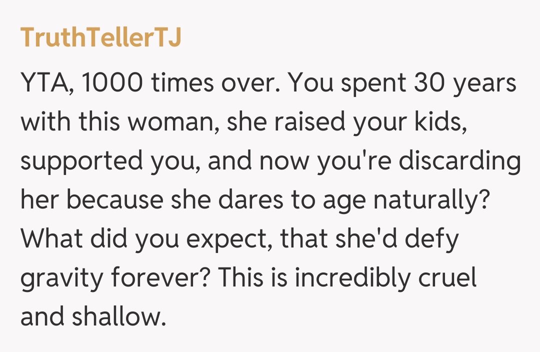 Comentariu de la TruthTellerTJ