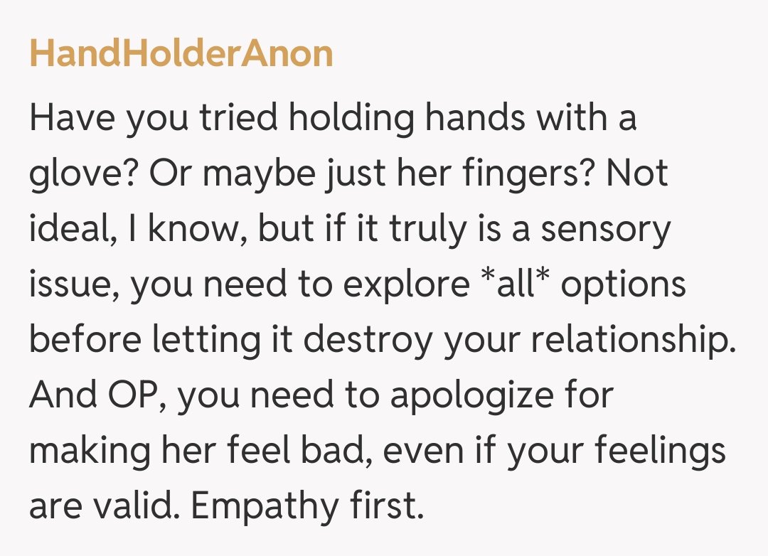 Comentariu de la HandHolderAnon