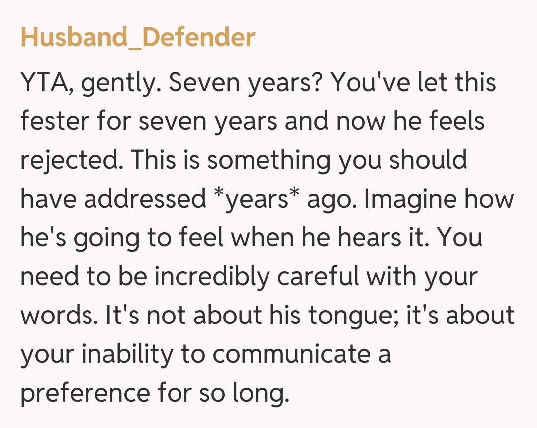 Comentariu de la Husband_Defender