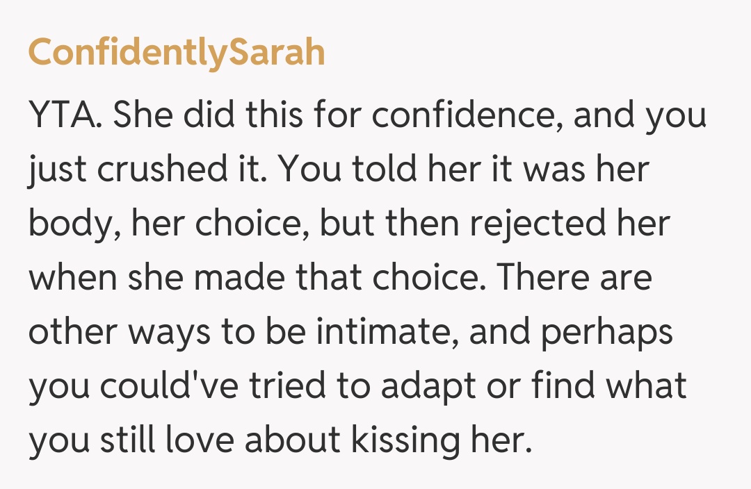 Comentariu de la ConfidentlySarah