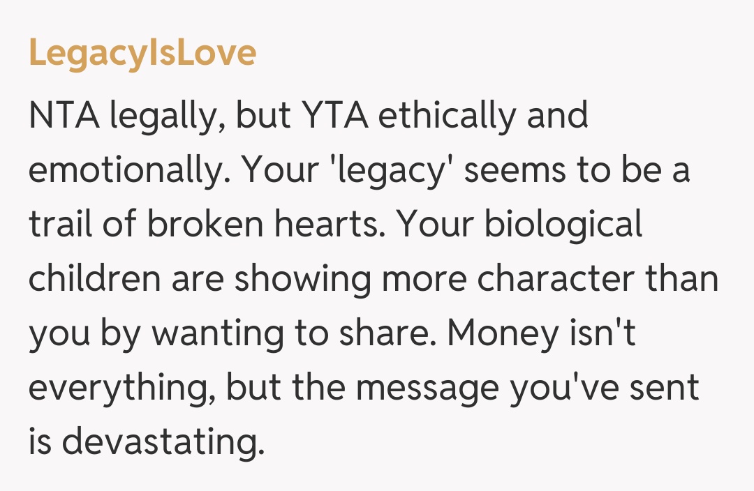 Comentariu de la LegacyIsLove