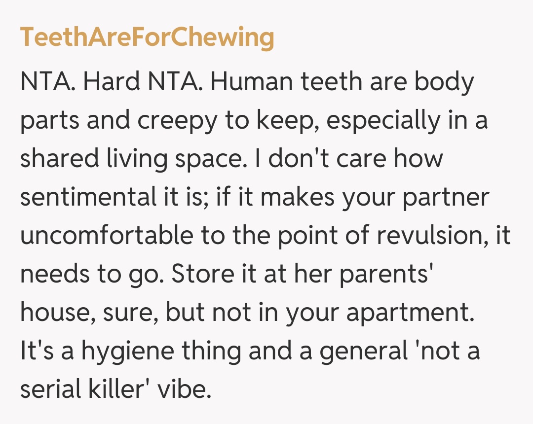 Comentariu de la TeethAreForChewing