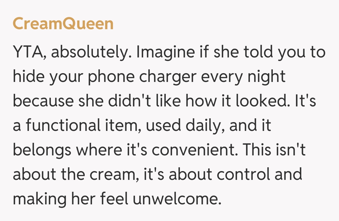 Comentariu de la CreamQueen