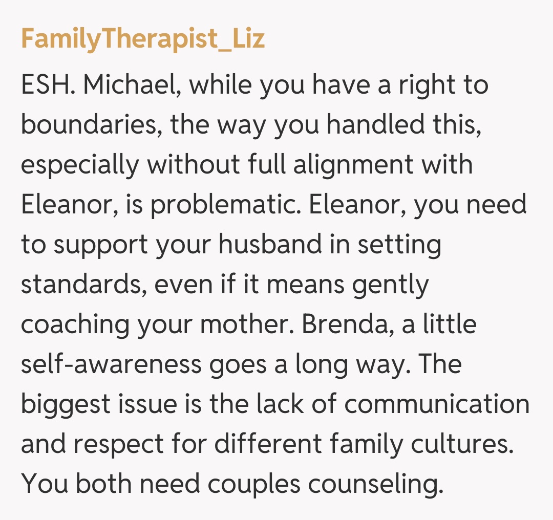 Comentariu de la FamilyTherapist_Liz