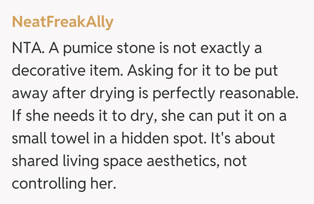 Comentariu de la NeatFreakAlly