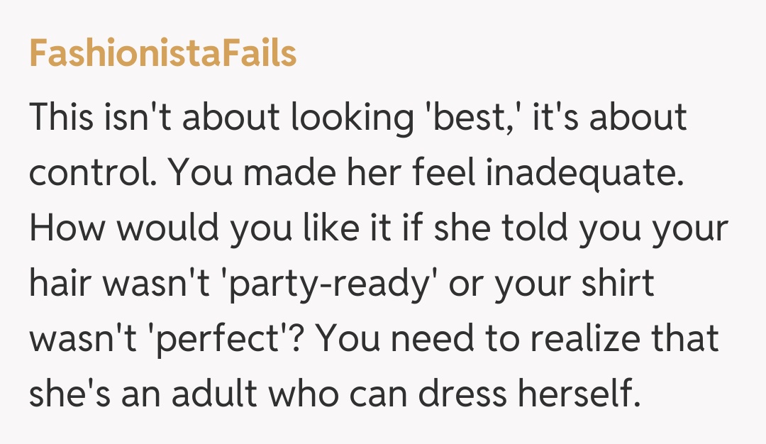 Comentariu de la FashionistaFails