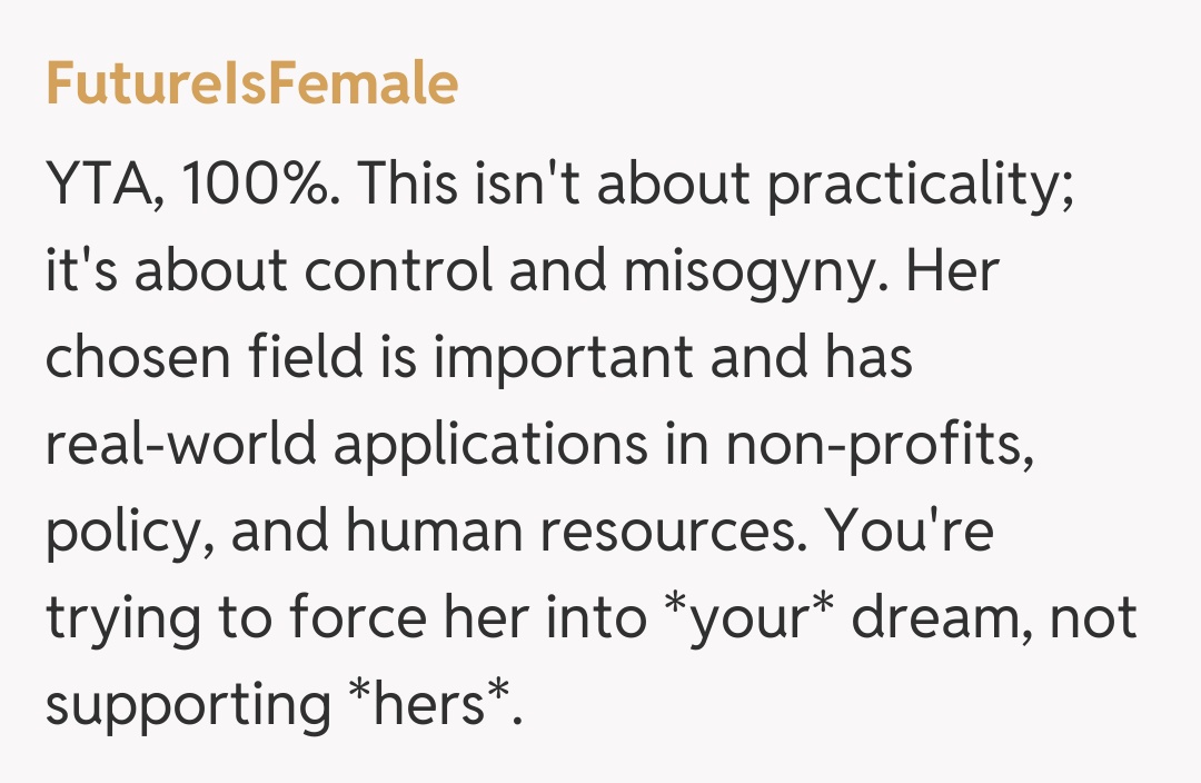 Comentariu de la FutureIsFemale