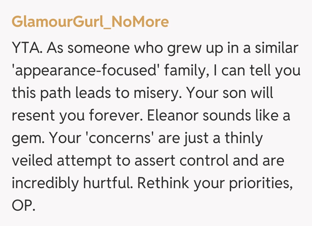 Comentariu de la GlamourGurl_NoMore