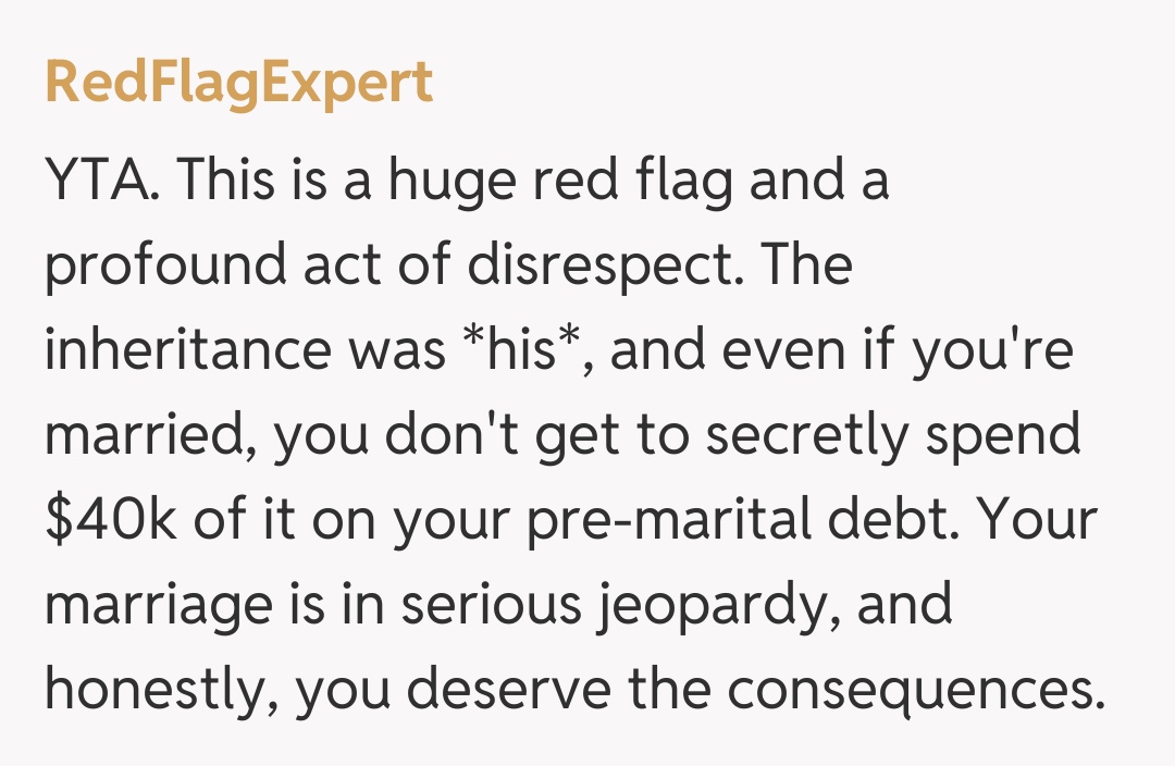 Comentariu de la RedFlagExpert