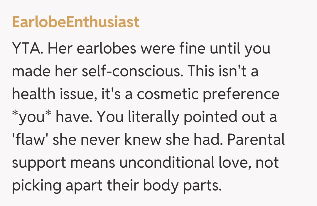 Comentariu de la EarlobeEnthusiast