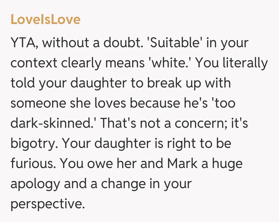 Comentariu de la LoveIsLove