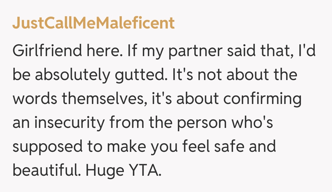 Comentariu de la JustCallMeMaleficent