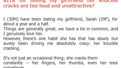 Photo of AITA for telling my girlfriend her knuckle cracks are too loud and unattractive?