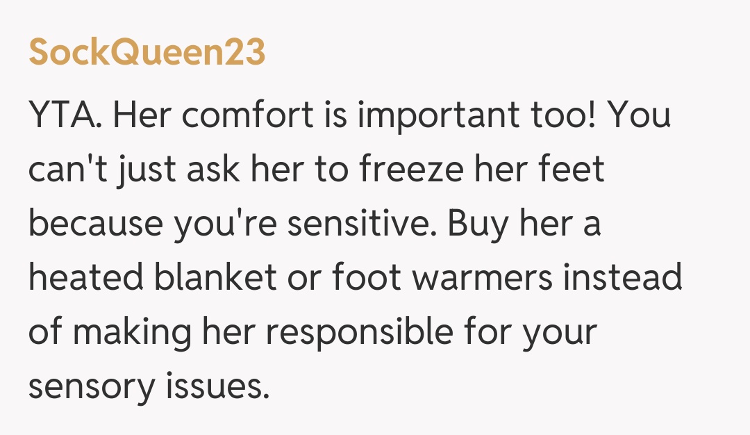 Comentariu de la SockQueen23