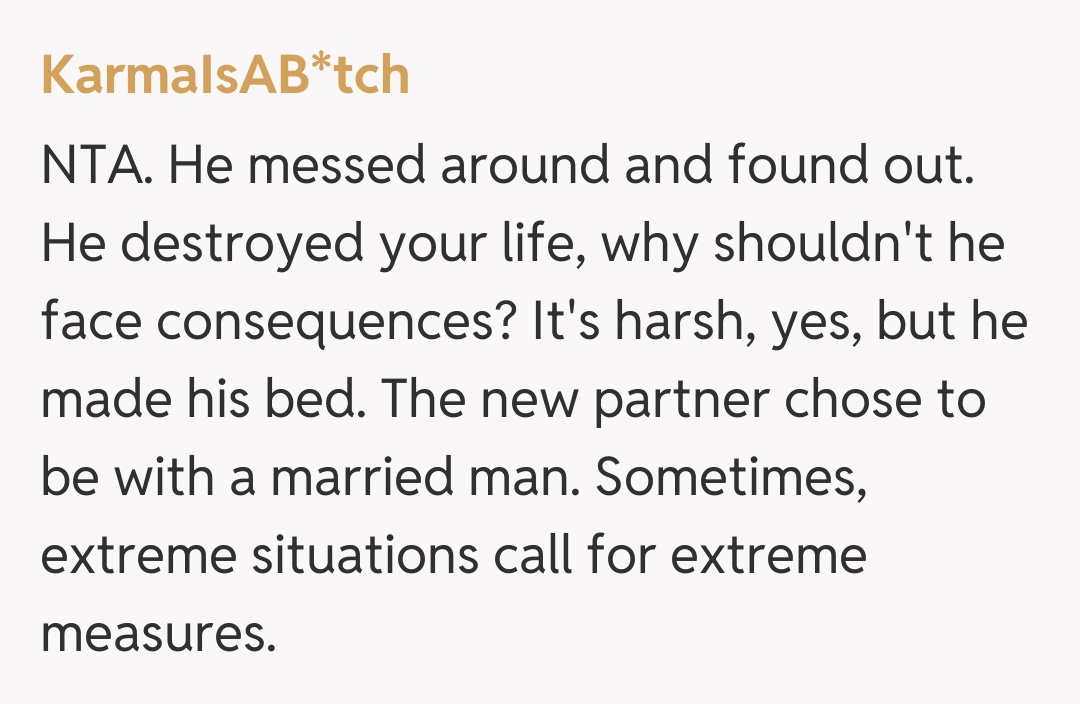 Comentariu de la KarmaIsAB*tch